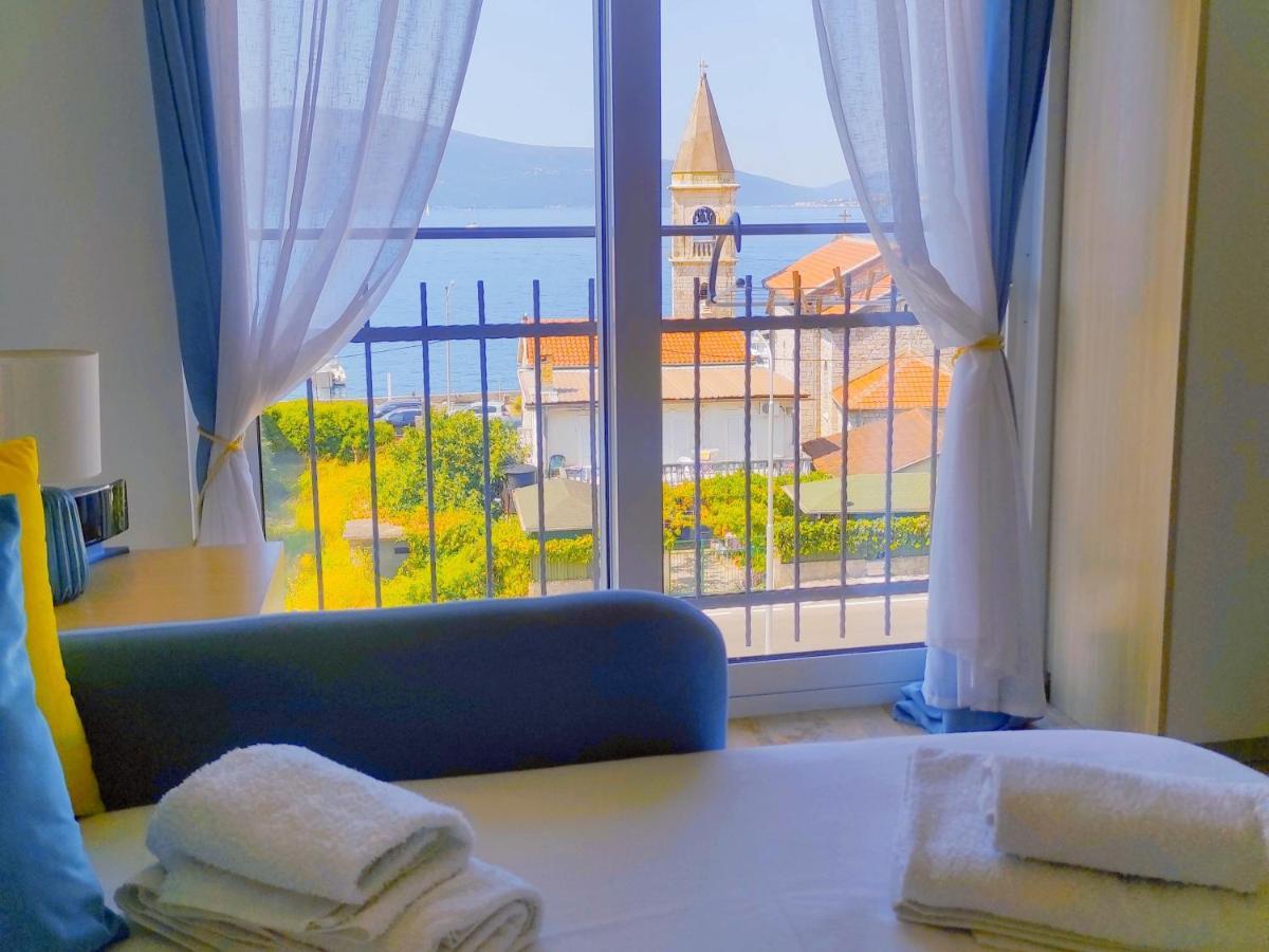 Bayview Apartments Tivat Montenegro ภายนอก รูปภาพ