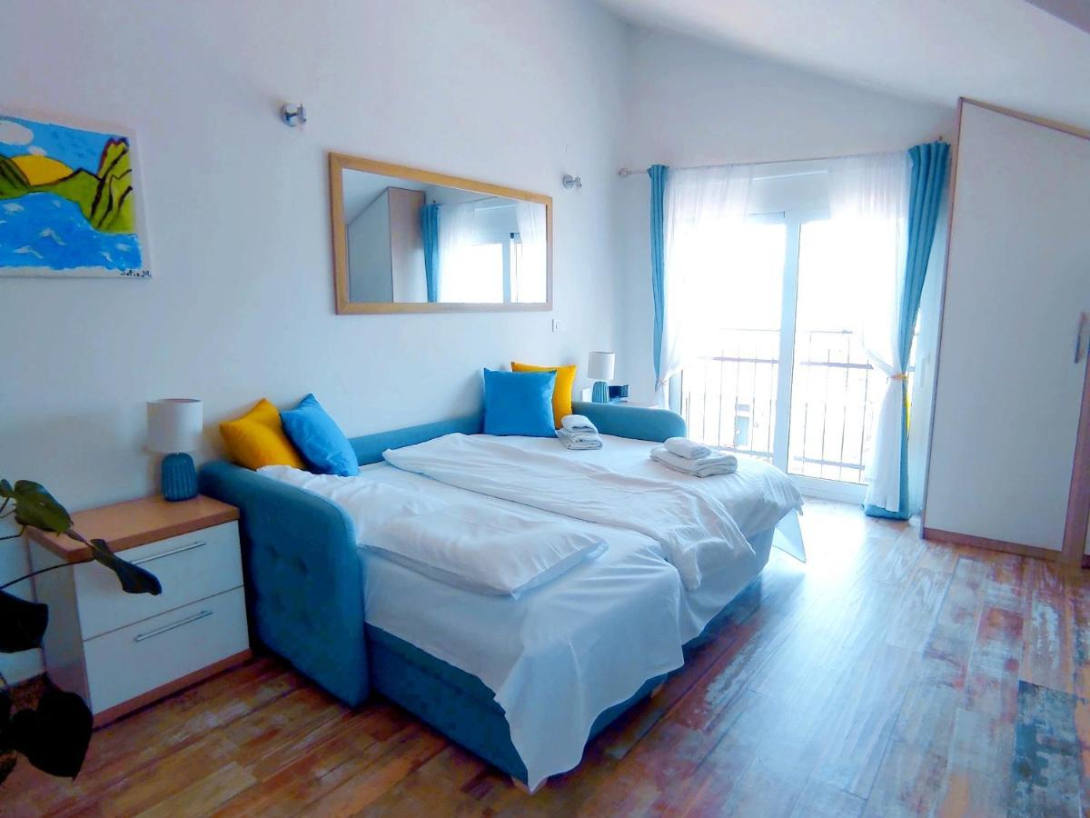 Bayview Apartments Tivat Montenegro ภายนอก รูปภาพ