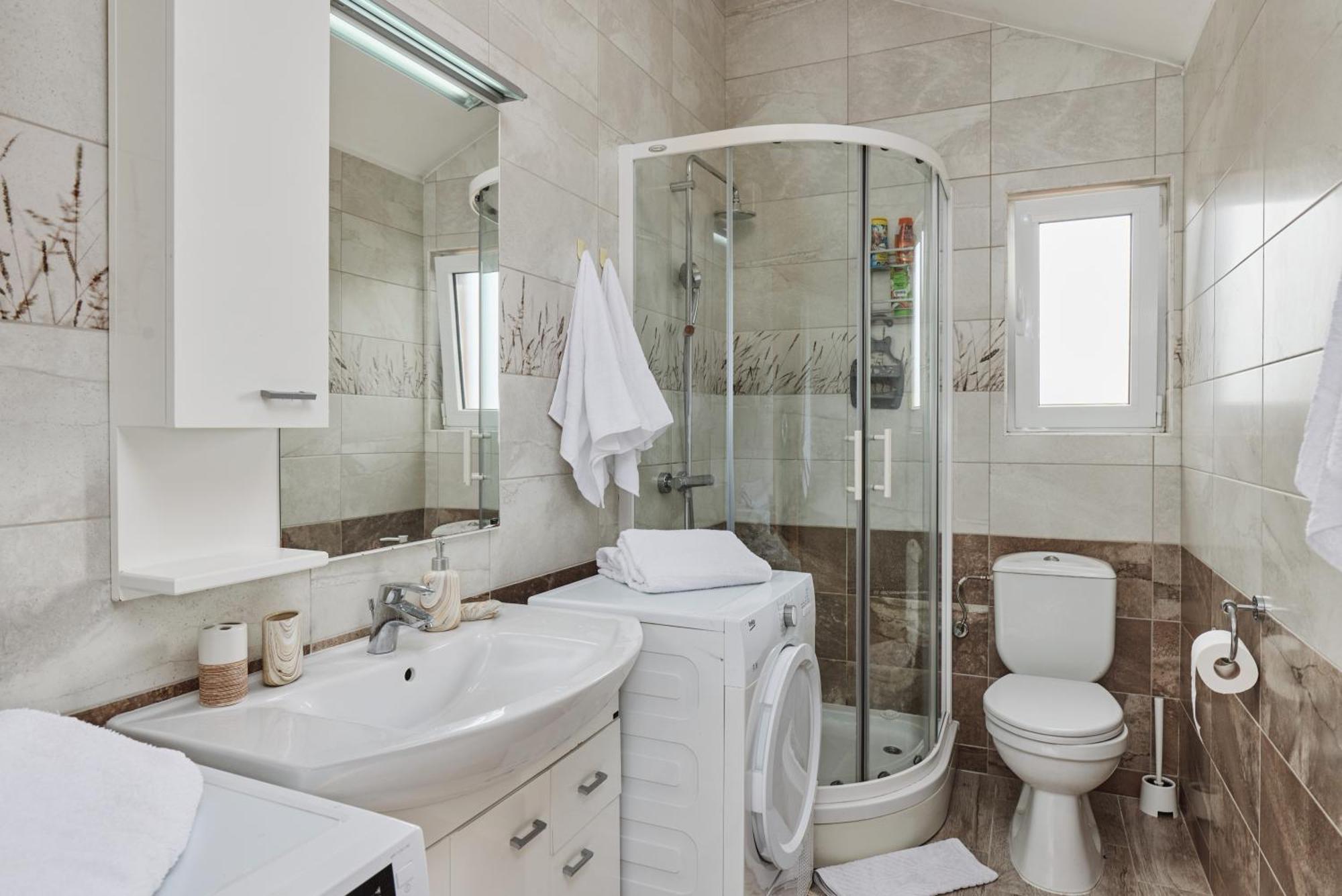 Bayview Apartments Tivat Montenegro ภายนอก รูปภาพ