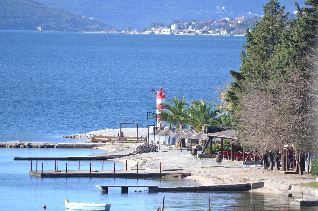 Bayview Apartments Tivat Montenegro ภายนอก รูปภาพ