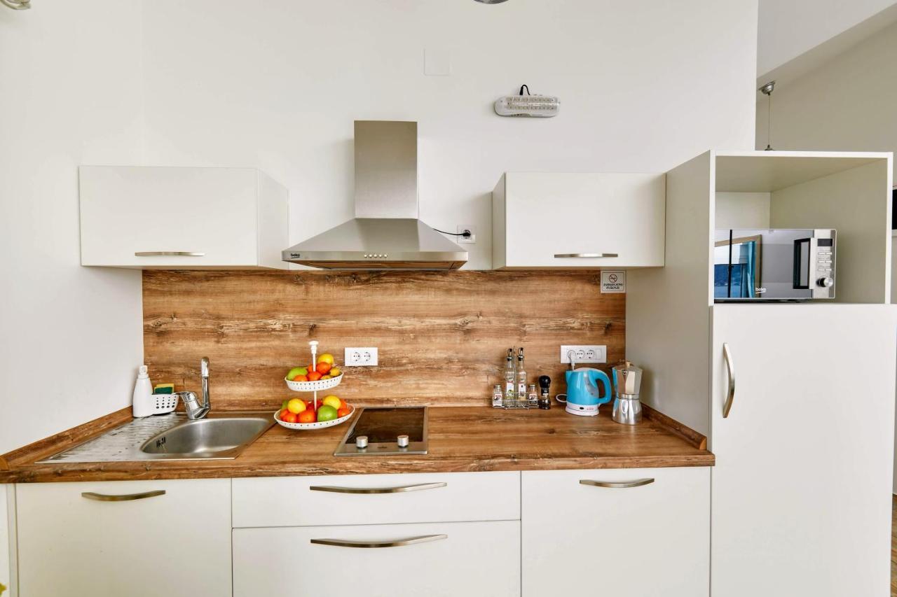 Bayview Apartments Tivat Montenegro ภายนอก รูปภาพ