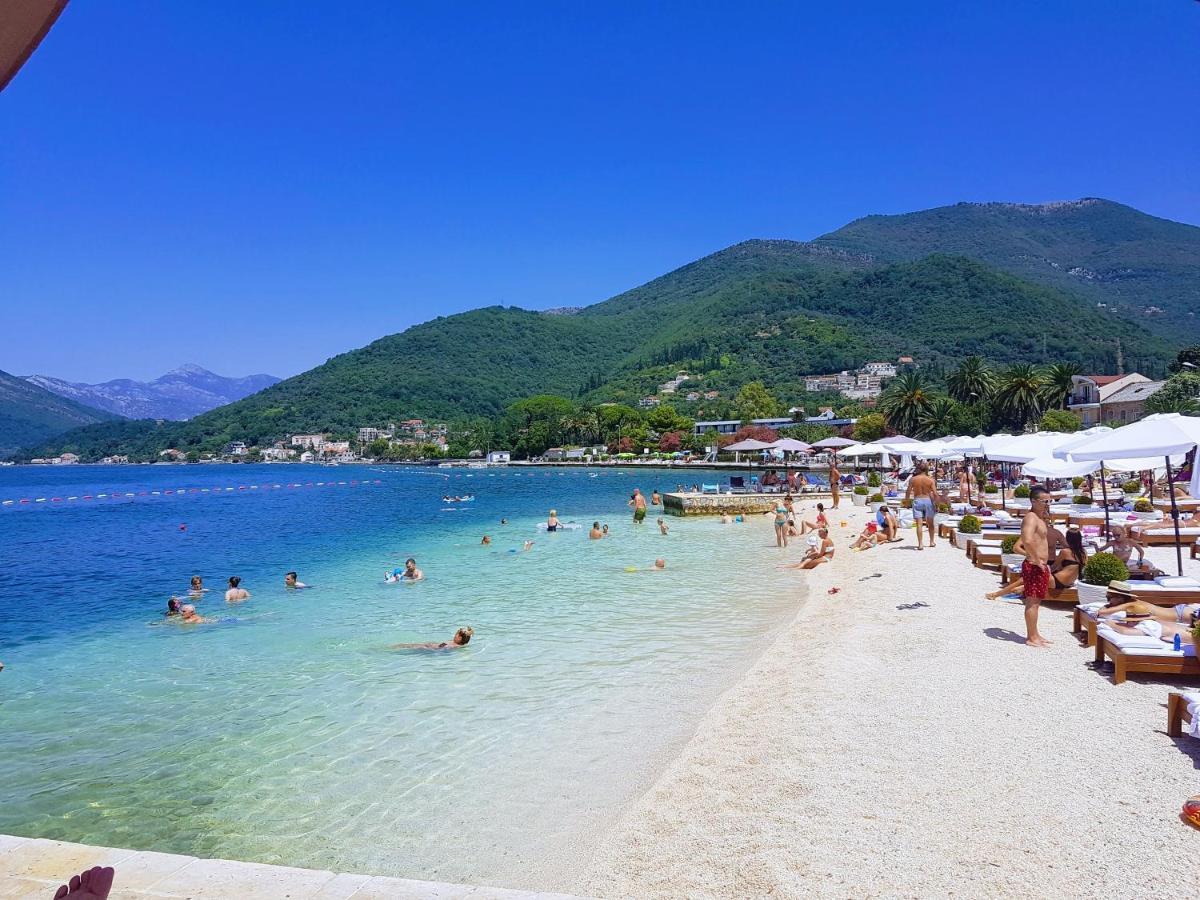 Bayview Apartments Tivat Montenegro ภายนอก รูปภาพ